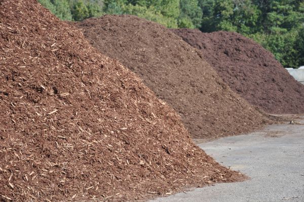 Brown Mulch Delivery in Utica