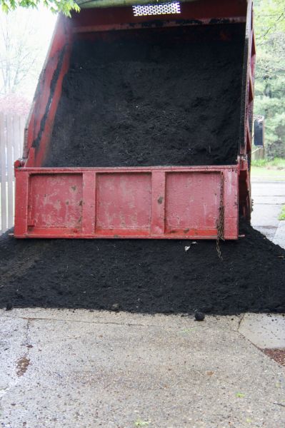 Topsoil Service in Utica